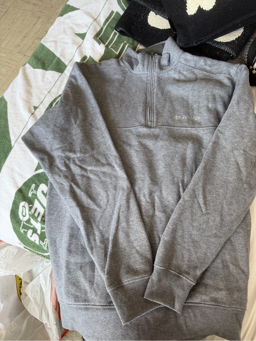 Columbia Men's Gray Half-Zip Pullover Sweater